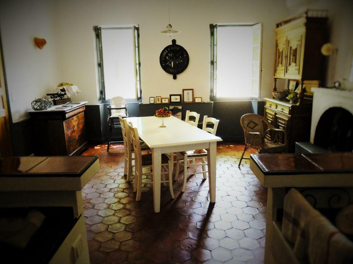 Le Bargidou Bed & Breakfast Carces Exterior photo